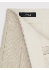 Pako Lorente - PAKO LORENTE - Beżowe spodnie z zakładkami. Kolor: beżowy. Materiał: sztruks, bawełna, elastan. Sezon: zima, jesień #3