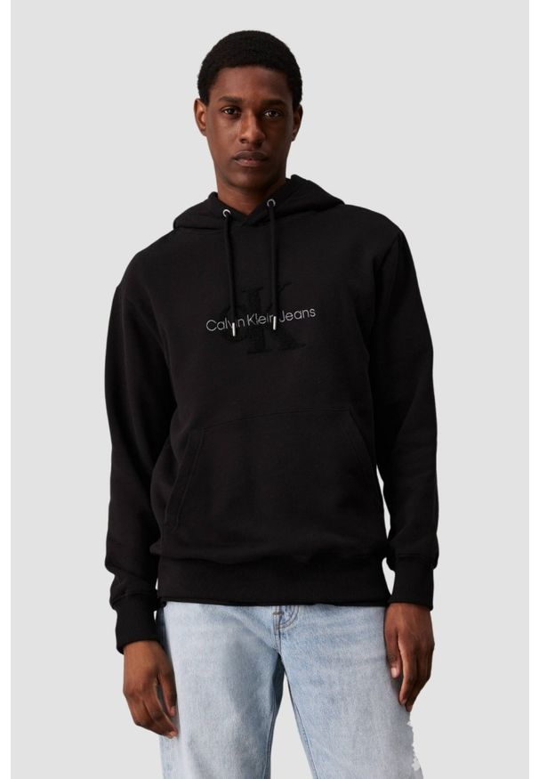 Calvin Klein - CALVIN KLEIN Czarna męska bluza z haftowanym logo, Rozmiar XXL. Kolor: czarny. Materiał: bawełna. Wzór: haft