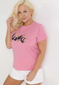 Born2be - Różowy Bawełniany T-shirt z Krótkim Rękawem i Nadrukiem Naremena. Kolor: różowy. Materiał: bawełna. Długość rękawa: krótki rękaw. Długość: krótkie. Wzór: nadruk. Sezon: wiosna, lato #3