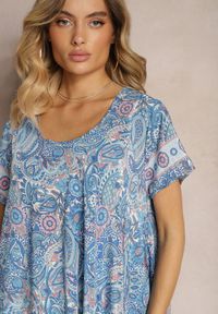 Renee - Niebieska Sukienka Boho z Wiskozy z Cienkim Paskiem w Talii Rivasea. Kolor: niebieski. Materiał: wiskoza. Długość rękawa: krótki rękaw. Wzór: paisley. Typ sukienki: rozkloszowane. Styl: boho #4