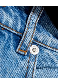 NANUSHKA - Jasnoniebieskie jeansy Miya. Okazja: na co dzień. Stan: podwyższony. Kolor: niebieski. Styl: casual, vintage