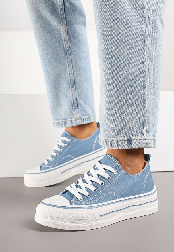 Born2be - Niebieskie Klasyczne Trampki na Grubej Podeszwie Natileva. Okazja: na co dzień. Kolor: niebieski. Materiał: jeans. Szerokość cholewki: normalna. Styl: klasyczny