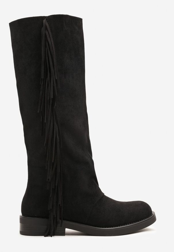 Renee - Czarne Kozaki z Imitacji Zamszu w Estetyce Boho Zdobione Frędzlami Vemarose. Okazja: na co dzień. Kolor: czarny. Materiał: zamsz. Wzór: aplikacja. Styl: boho
