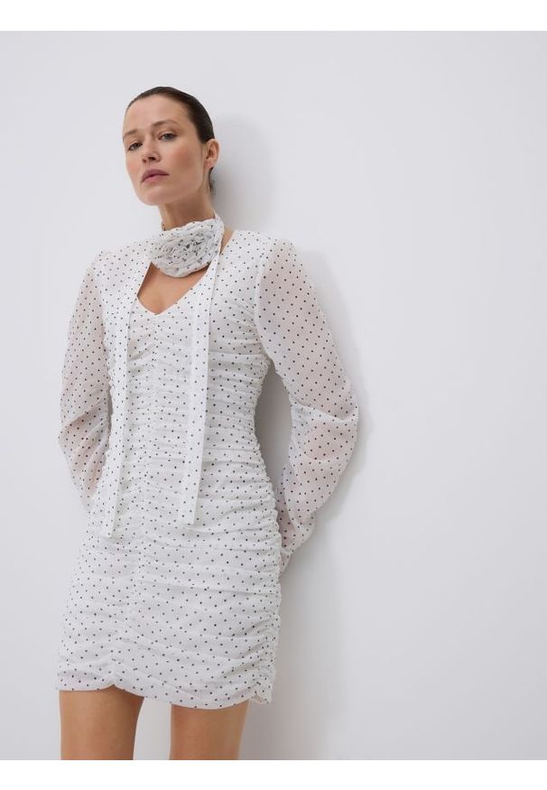 Reserved - Sukienka mini w groszki - złamana biel. Materiał: tkanina. Wzór: grochy. Długość: mini