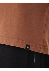 DC Shoes T-Shirt Parts Dep EDYZT04366 Brązowy Regular Fit. Kolor: brązowy. Materiał: bawełna #5