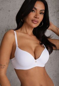 Renee - Biały Biustonosz Push Up o Gładkim Wykończeniu z Cyrkoniową Aplikacją Claronei. Kolor: biały. Rodzaj stanika: push-up. Wzór: gładki, aplikacja #1
