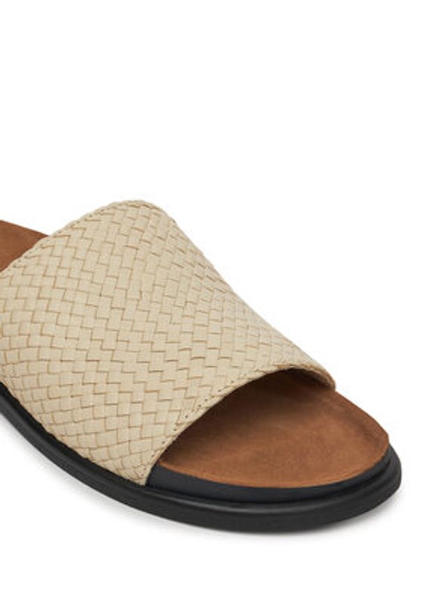 Vagabond Shoemakers Klapki Effie 5922-125-37 Beżowy. Kolor: beżowy. Materiał: skóra