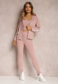 Renee - Jasnoróżowy Komplet Dresowy 3-częściowy z Lampasami Fevina. Kolekcja: plus size. Kolor: różowy. Materiał: dresówka. Sport: fitness #3