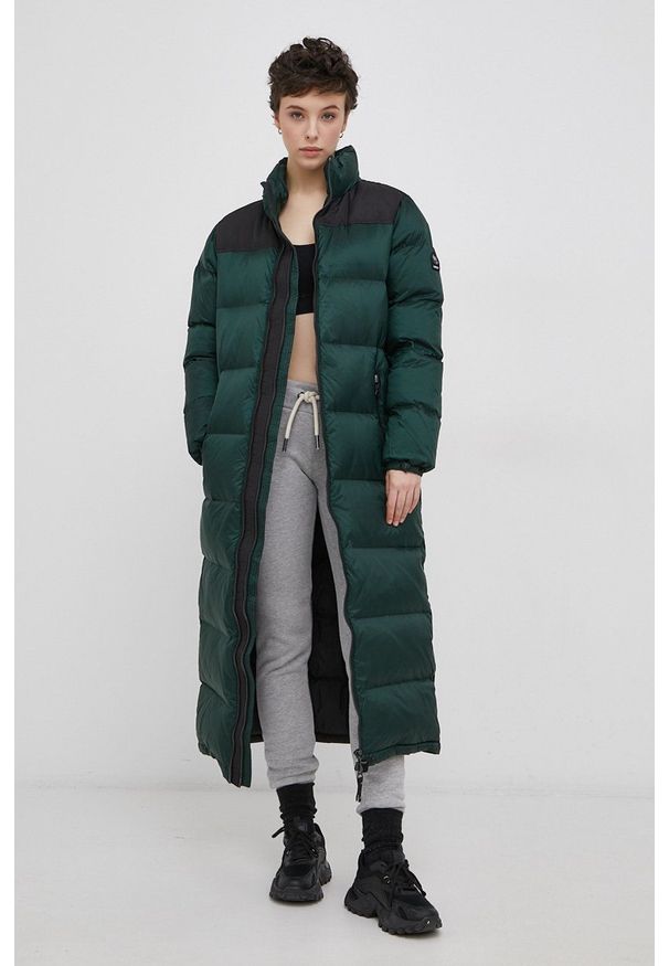 Superdry Kurtka puchowa kolor zielony zimowa. Okazja: na co dzień. Kolor: zielony. Materiał: puch. Wzór: gładki. Sezon: zima. Styl: casual