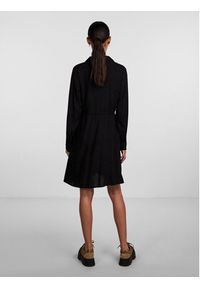 Pieces Sukienka koszulowa 17140730 Czarny Regular Fit. Kolor: czarny. Materiał: wiskoza. Typ sukienki: koszulowe #2