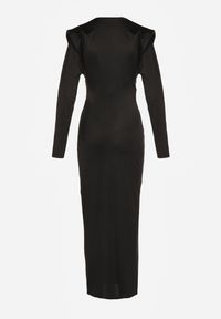 Renee - Czarna Koktajlowa Sukienka z Rozcięciem na Nogę Zdobiona Trenem Atirga. Okazja: na studniówkę, na imprezę. Typ kołnierza: dekolt w serek. Kolor: czarny. Wzór: aplikacja. Styl: wizytowy #2