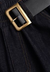 Born2be - Granatowa Jeansowa Spódnica Midi z Paskiem Suera. Okazja: na co dzień, na spotkanie biznesowe, do pracy. Kolor: niebieski. Materiał: jeans. Styl: casual, biznesowy #4