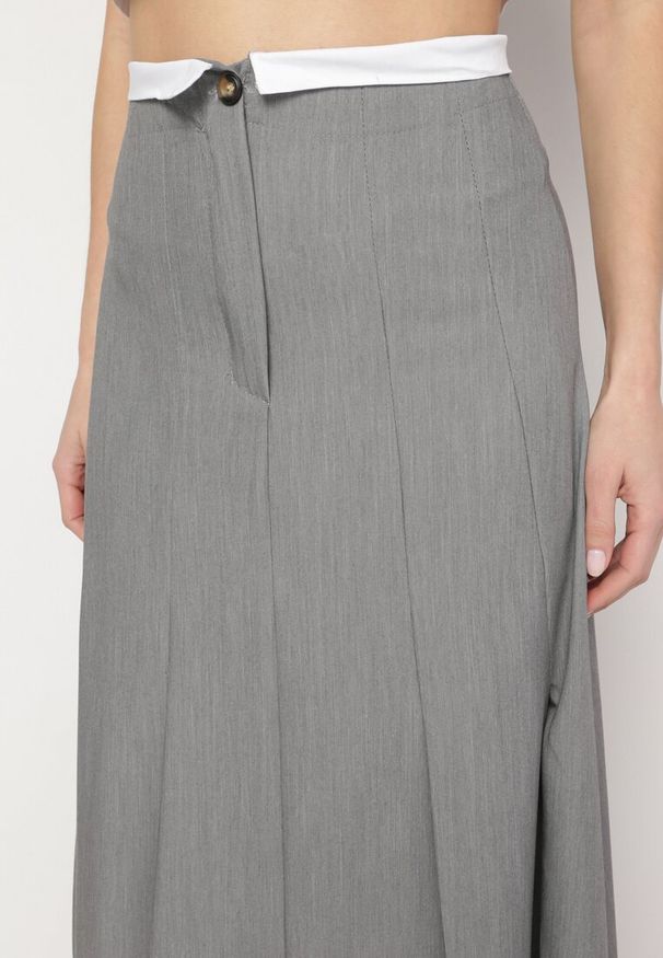 Born2be - Szara Spódnica Maxi Rozkloszowana w Garniturowym Stylu Araxna. Okazja: na co dzień. Kolor: szary. Styl: casual