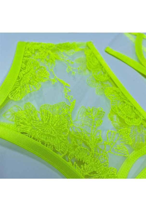 Intica - Komplet bielizny z delikatnymi zdobieniami dla podkreślenia sylwetki Lelah. Kolor: zielony. Materiał: materiał. Wzór: aplikacja