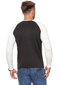 Wrangler - LONGSLEEVE WRANGLER LS 1947 TEE FADED BLACK W7B82GOV6 112131552. Długość rękawa: długi rękaw. Wzór: nadruk #4
