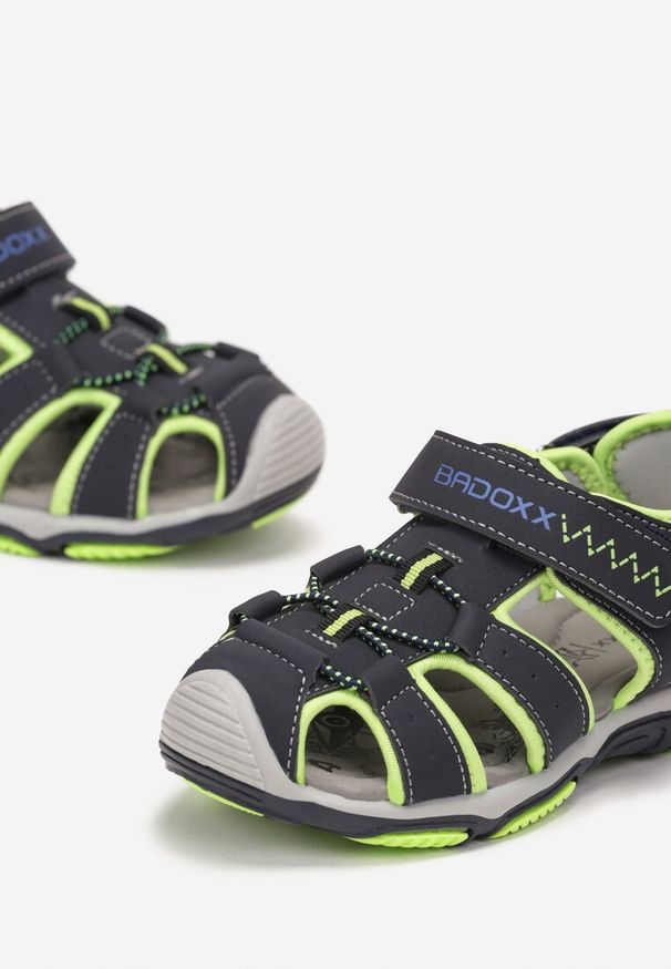 Born2be - Granatowo-Zielone Sportowe Sandały z Wkładką ze Skóry Naturalnej i Rzepami Docia. Zapięcie: rzepy. Kolor: niebieski. Materiał: skóra. Styl: sportowy