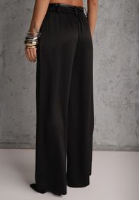 Renee - Czarne Spodnie Szerokie z Dodatkiem Bawełny High Waist z Metaliczną Klamrą Azaerixis. Okazja: na co dzień. Stan: podwyższony. Kolor: czarny. Materiał: bawełna. Styl: casual #3