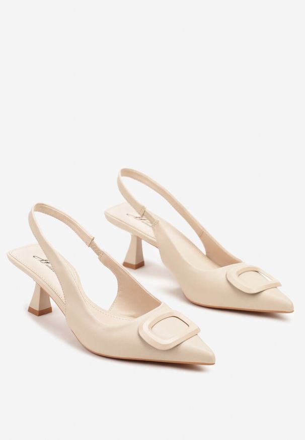 Renee - Beżowe Sandały na Szpilce Kaczuszce Slingback z Geometryczną Aplikacją Melanoriel. Okazja: na co dzień. Nosek buta: otwarty. Zapięcie: pasek. Kolor: beżowy. Wzór: aplikacja, geometria. Materiał: jeans. Sezon: lato, wiosna. Obcas: na szpilce. Styl: klasyczny, elegancki, casual