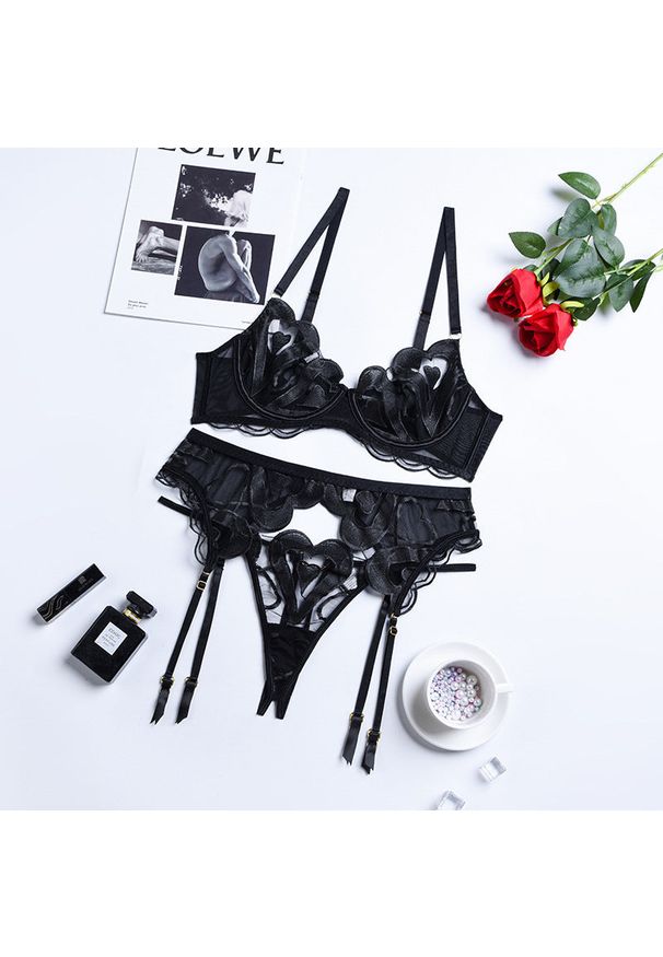 Intica - Haftowany komplet bielizny z regulowanymi ramiączkami Le. Kolor: czarny. Materiał: materiał. Wzór: haft