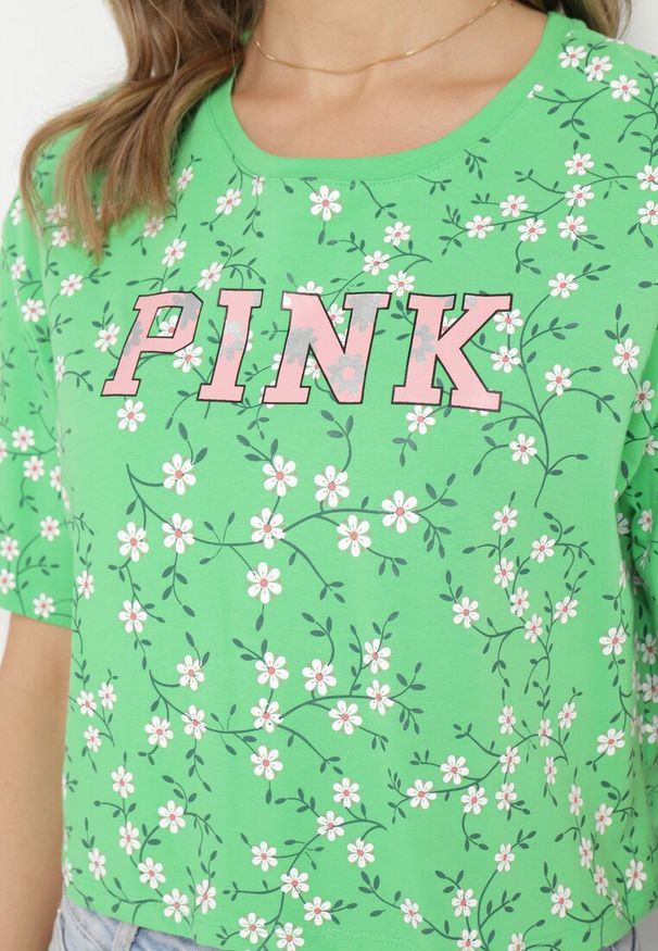 Born2be - Zielony Bawełniany T-shirt Oversize w Kwiatowy Print o Krótkim Fasonie Daelinn. Kolor: zielony. Materiał: bawełna. Długość: krótkie. Wzór: kwiaty, nadruk