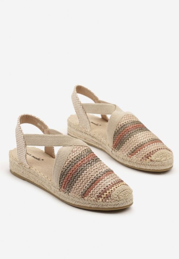 Renee - Ciemnobeżowe Wsuwane Sandały z Plecioną Cholewką Palarenia. Okazja: na co dzień. Zapięcie: bez zapięcia. Kolor: beżowy. Materiał: jeans. Sezon: lato. Styl: elegancki, casual