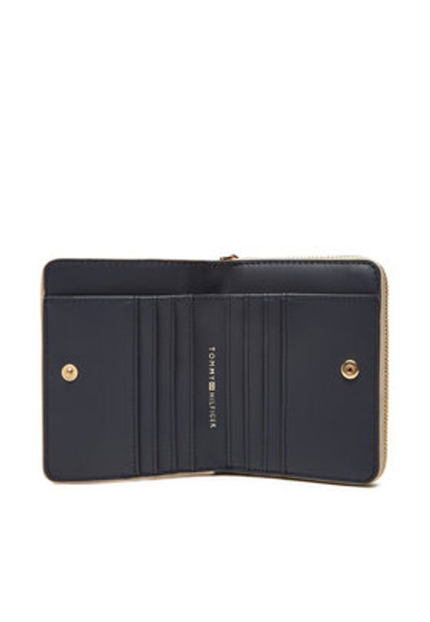 TOMMY HILFIGER - Tommy Hilfiger Mały Portfel Damski Th Distinct Med Za AW0AW17473 Écru. Materiał: skóra