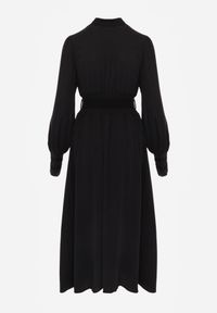 Born2be - Czarna Sukienka Laodyle. Typ kołnierza: kołnierzyk stójkowy. Kolor: czarny. Materiał: poliester, tkanina, koronka. Długość rękawa: długi rękaw. Wzór: ażurowy. Styl: retro, elegancki. Długość: maxi #4