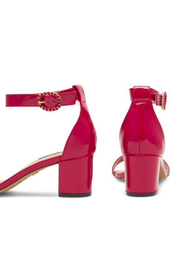 Nine West Sandały WFA2641-1 Czerwony. Kolor: czerwony. Materiał: syntetyk