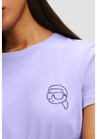 Karl Lagerfeld - KARL LAGERFELD Lawendowy damski t-shirt Ikonik 2.0 Jelly, Rozmiar XS. Kolor: fioletowy. Materiał: bawełna. Długość rękawa: krótki rękaw. Długość: krótkie. Styl: klasyczny #4