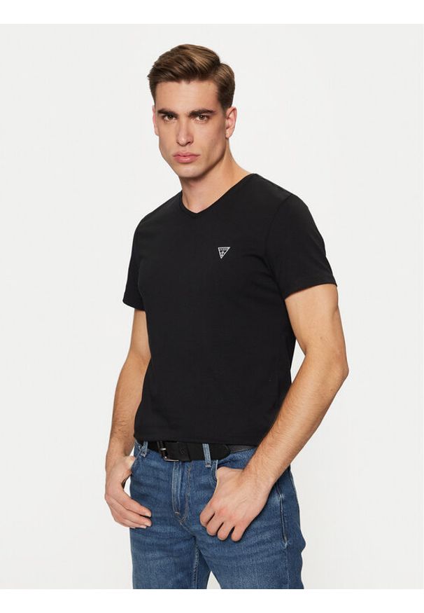 Guess T-Shirt M2YI32 J1314 Granatowy Slim Fit. Kolor: niebieski. Materiał: bawełna