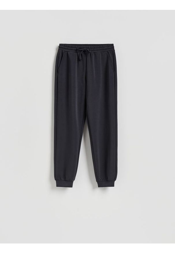 Reserved - Joggery z modalem - ciemnoszary. Kolor: szary. Materiał: dzianina