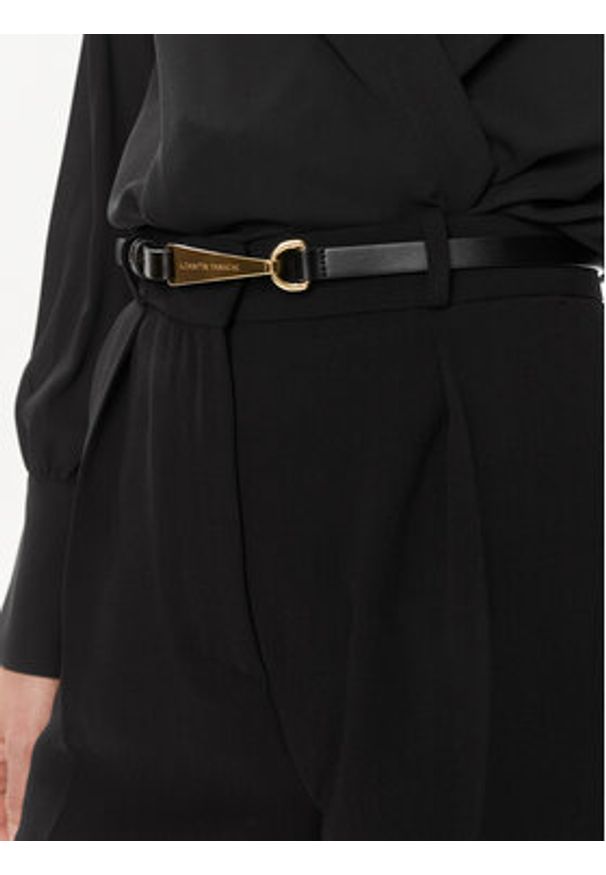 Elisabetta Franchi Szorty materiałowe SH-005-42E2-V350 Czarny Regular Fit. Kolor: czarny. Materiał: syntetyk