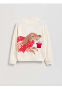 Reserved - Sweter z grającą aplikacją - wielobarwny. Materiał: dzianina. Wzór: aplikacja