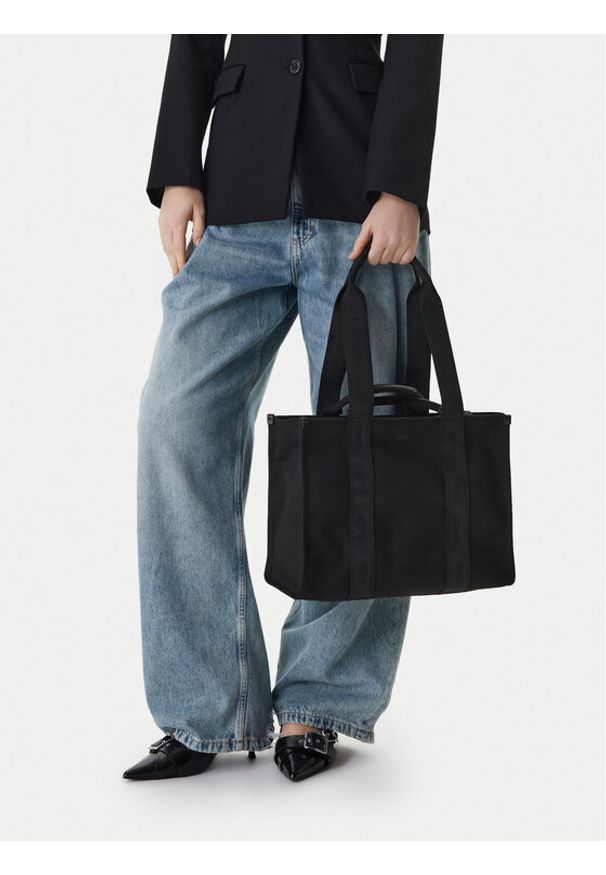 BOSS Torebka 50558113 Czarny. Kolor: czarny