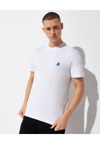 GOLDEN GOOSE - T-shirt z niebieską gwiazdą. Kolor: biały. Materiał: bawełna. Styl: klasyczny