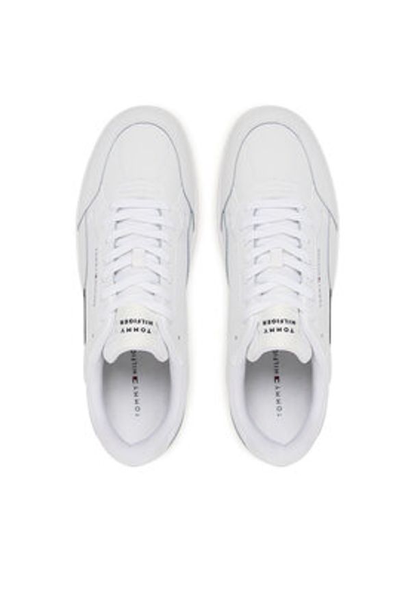 TOMMY HILFIGER - Tommy Hilfiger Sneakersy Th Basket Core Stripes FM0FM05631 Biały. Kolor: biały. Materiał: skóra