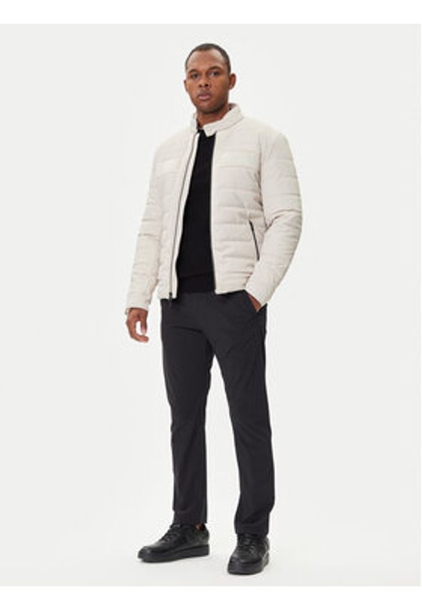 Guess Kurtka przejściowa M4YL16 WFHD0 Écru Regular Fit. Materiał: skóra