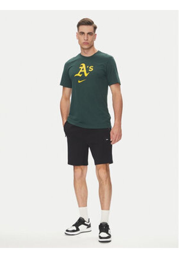 Nike T-Shirt 034J-3EY-FZ-L84 Zielony Regular Fit. Kolor: zielony. Materiał: bawełna