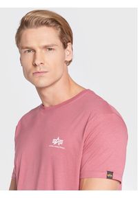 Alpha Industries T-Shirt Backprint 128507 Różowy Regular Fit. Kolor: różowy. Materiał: bawełna