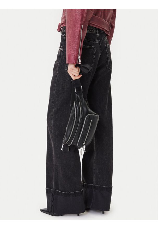 Love Moschino - LOVE MOSCHINO Nerka JC4347PP0NKA000B Czarny. Kolor: czarny. Materiał: skóra