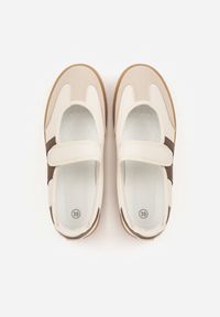 Renee - Beżowe Tenisówki Sneakeriny z Paskiem na Rzep Pirel. Okazja: na co dzień. Zapięcie: rzepy. Kolor: beżowy. Materiał: jeans, koronka. Wzór: gładki #3