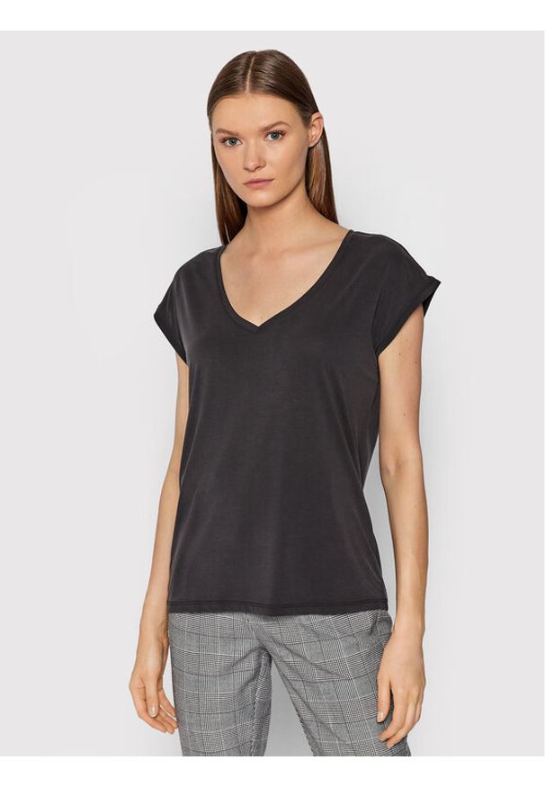 Vero Moda T-Shirt Filli 10247666 Czarny Regular Fit. Kolor: czarny. Materiał: syntetyk