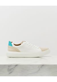 BUSCEMI - Białe sneakersy z kontrastowym detalem. Kolor: biały. Materiał: guma, zamsz
