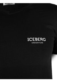 Iceberg T-shirt | ICE1UTS02 | Mężczyzna | Czarny. Typ kołnierza: dekolt w kształcie V. Kolor: czarny. Materiał: bawełna, elastan. Wzór: nadruk #4