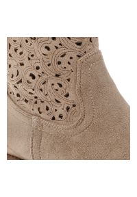 Kozaki damskie S.Barski, ażurowa cholewka do kolana zamek z boku niski obcas lekka podeszwa styl codzienny, beżowe, HY61-8023. Okazja: na co dzień. Zapięcie: zamek. Kolor: beżowy. Szerokość cholewki: normalna. Wzór: ażurowy. Obcas: na obcasie. Styl: casual. Wysokość obcasa: niski #5