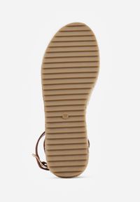 Renee - Ciemnobrązowe Sandały VICES na Platformie Ozdobione Plecionką z Juty Pellitoris. Kolor: brązowy. Wzór: aplikacja. Sezon: lato. Obcas: na platformie. Styl: elegancki #8