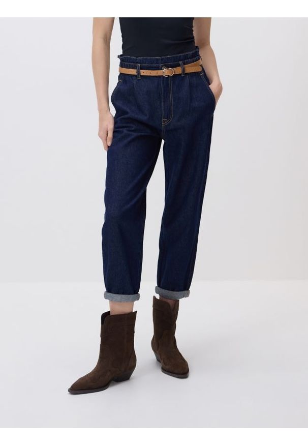 Reserved - Jeansy paperbag - granatowy. Kolor: niebieski