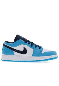 Buty młodzieżowe Air Jordan 1 Low 553560-144 - niebiesko-białe. Kolor: niebieski, wielokolorowy, biały. Materiał: guma, syntetyk. Szerokość cholewki: normalna