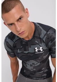 Under Armour T-shirt męski kolor czarny wzorzysty. Kolor: czarny. Materiał: dzianina. Wzór: nadruk