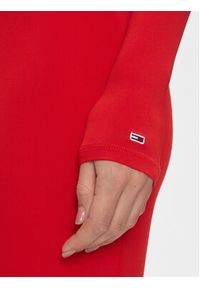 Tommy Jeans Sukienka koktajlowa Logo Tape DW0DW16460 Czerwony Slim Fit. Kolor: czerwony. Materiał: syntetyk. Styl: wizytowy